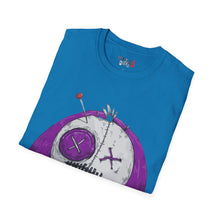 Load image into Gallery viewer, Pincushion Head Bear Unisex Softstyle T-Shirt