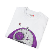 Load image into Gallery viewer, Pincushion Head Bear Unisex Softstyle T-Shirt