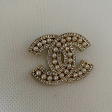 Load image into Gallery viewer, Luxury Brooch Pins